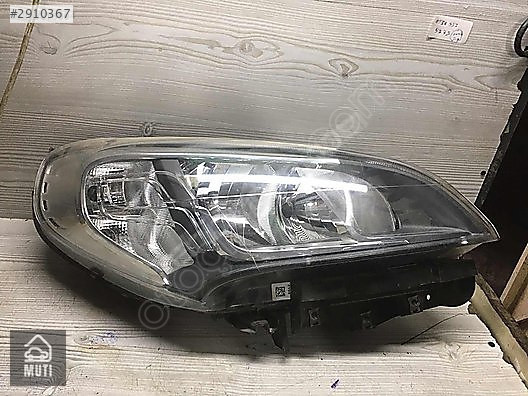Fiat Doblo 2014 Ön Sağ Far Hafif Kırık 52109256