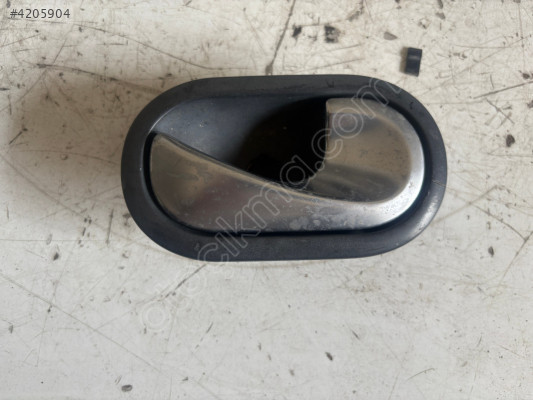 RENAULT MEGANE 2 SAĞ ÖN KAPI İÇ AÇMA KOLU