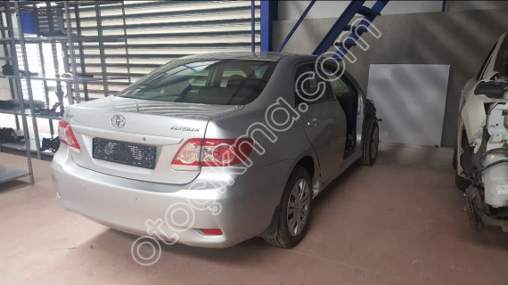 TOYOTA COROLLA SAĞ ARKA KAPI VE PARÇALAR - MİL OTOMOTİV