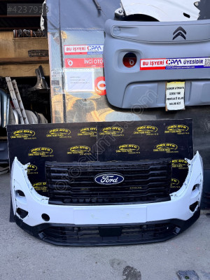 2025 Ford Courier ön tampon 3 parça halinde çıkma Orjinal