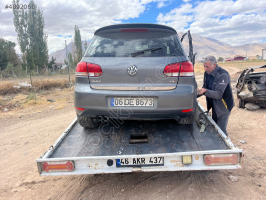 Volkswagen golf 6  bagaj kapağı