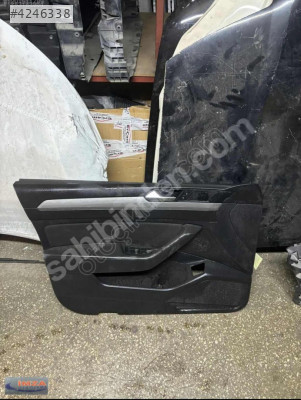 VW PASSAT B8 SOL ÖN KAPI DÖŞEMESİ