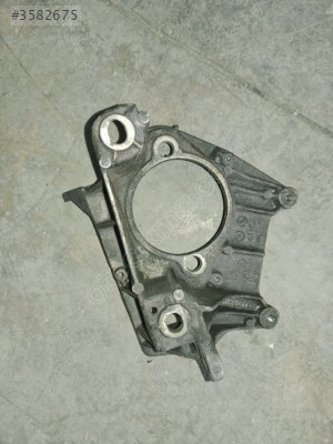 Renault Kangoo motor kulağı