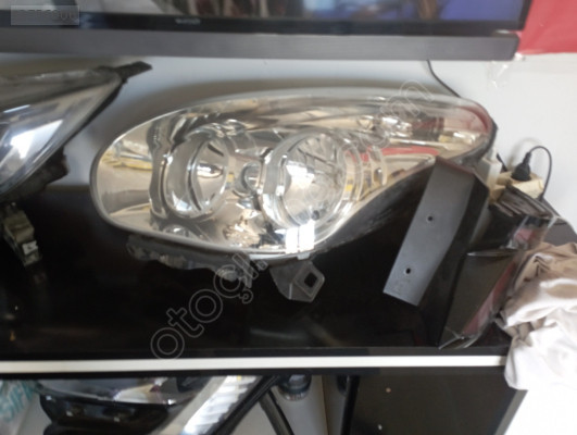 2011 model fiat Doblo sol far