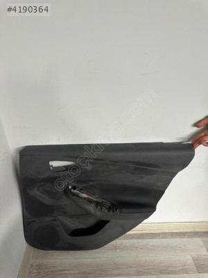 FORD FOCUS 3 SAG ARKA KAPI DÖŞEMESİ BM51-A2740