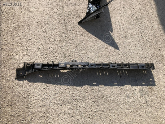 BMW 5 SERİ F10 SAĞ MARŞPİYEL BRAKETİ 51777204022