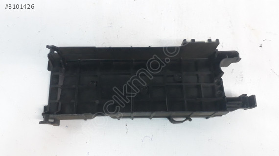 A B CLA  BRAKET SİGORTA KUTUSU BRAKETİ A2465400040