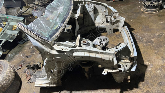 RENAULT CLİO 2  ÖN ŞASE