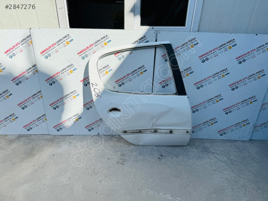 Peugeot 206 sağ arka kapı (hasarlı)