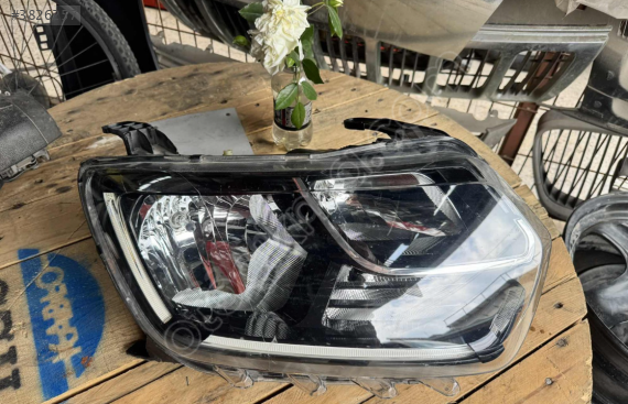 DACİA DUSTER SAĞ FAR ORJİNAL LEDLİ 2020 EYÜPCAN OTO'DA