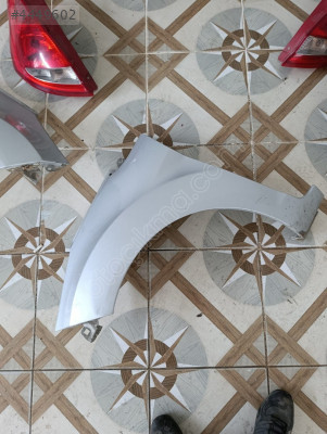 FORD FİESTA SAĞ ÖN ÇAMURLUK