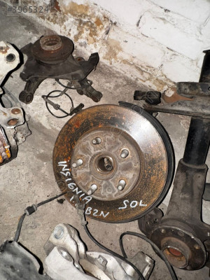 OPEL İNSİGNİA 1.6 SAĞ  ÖN TAŞIYICI