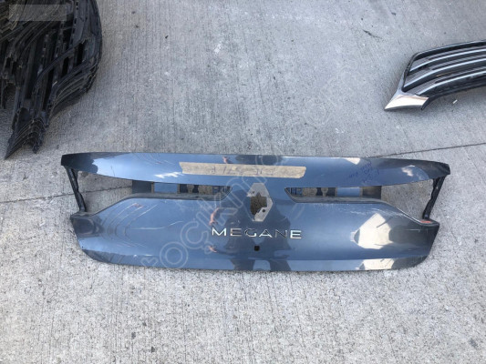 RENAULT MEGANE 4 BAGAJ KAPAĞI KAPLAMA