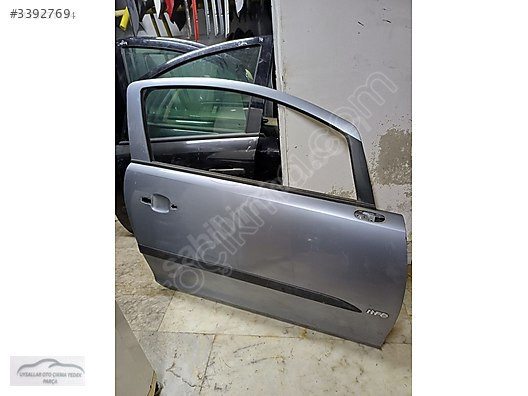 Opel Corsa D çıkma orijinal sağ kapı