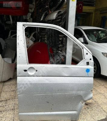 VOLKSWAGEN TRANSPORTER SAĞ ÖN KAPI ORJİNAL EYUPCAN OTO'DA