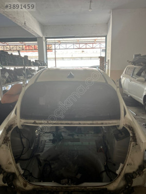 FİAT EGEA 1.3 2022 ARKA CAM HATASIZ ORJİNAL ÇIKMA