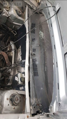 Partner - Berlingo (98-08) Orjinal Cam Önü - Ön Cam Izgarası