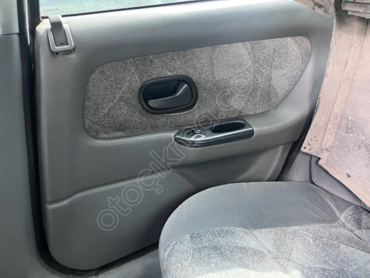 Renault Laguna 1 sag arka kapı döşemesi