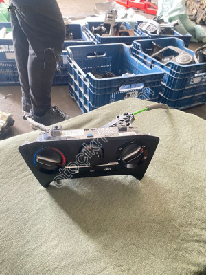 HYUNDAİ İ20 KLİMA KONTROL PANELİ