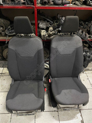 COURİER SAĞ SOL ÖN KOLTUK ORJİNAAL ÇIKMA PARÇAA