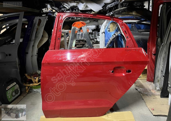 AUDİ A 4 SOL ARKA KAPI ORJİNAL ÇIKMA BOYASIZ