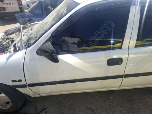 ÖZMEN OPEL VECTRA ÇIKMA SOL ÖN KAPI