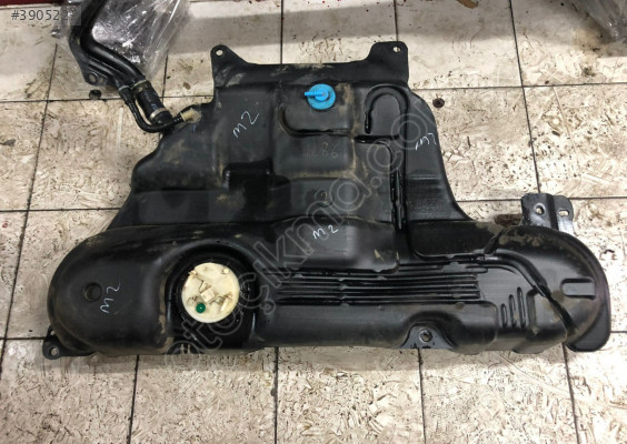 MEGANE 2 YAKIT DEPOSU ORJİNALL ÇIKMA PARÇAAA