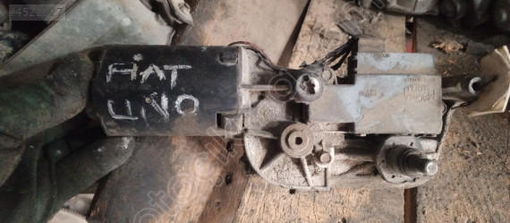 Fiat Uno ön cam silecek motoru