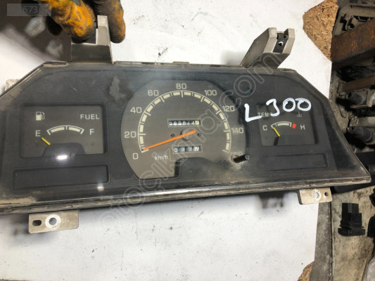 Mitsubishi L300 Kilometre Saati Gösterge Paneli