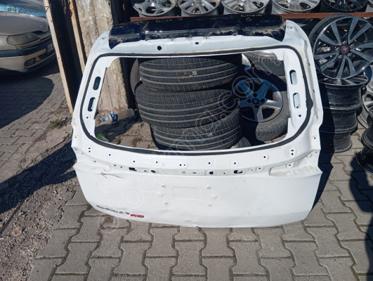 2023 2025 chry omoda 5 arka bagaj kapağı