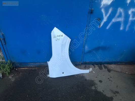 Ford Courier sağ ön çamurluk beyaz 2024 sonrası