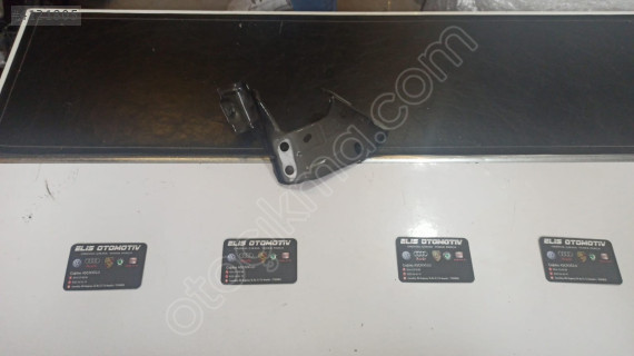 VOLKSWAGEN GOLF SAĞ ÖN ÇAMURLUK SACI