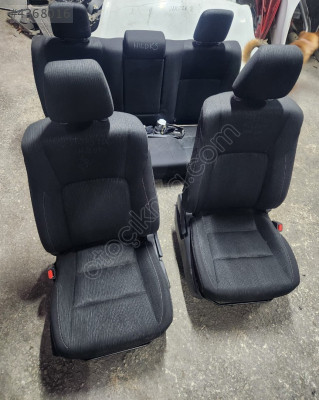 TOYOTA HİLUX 2023 ÇIKMA ORİJİNAL HATASIZ KOLTUK TAKIMI
