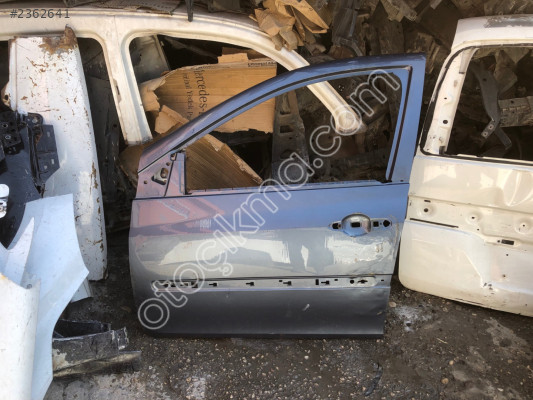 2008 Clio sol ön kapı