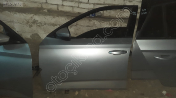 SKODA SCALA SOL ÖN KAPI SÖKME