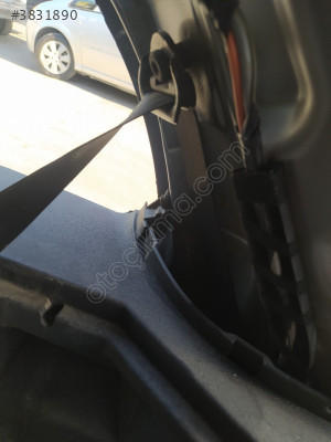 ÇIKMA OPEL MERİVA SAĞ ARKA EMNİYET KEMERİ