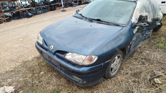 Megane 1 Sağ sol ön çamurluk