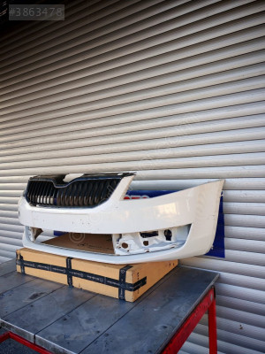 SKODA OCTAVIA 3 BEYAZ ÖN TAMPON-DÜZCE ÇIKMA