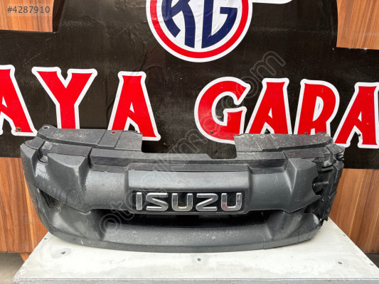 Isuzu D Max ön panjur 2011-2017