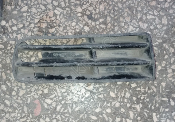 1J0853665B 98-04 GOLF4 ORJ. ÇIKMA SOL TAMPON IZGARA SİSSİZ