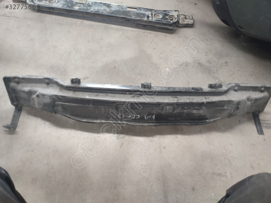 Kia ceed  ön tampon demiri