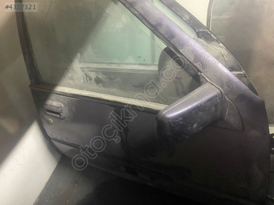 Mıtsubıshı Lancer Sağ arka kapı çıkma 1988