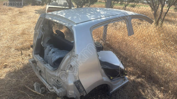 2011 Suzuki Alto yarım arka tavan 35.000