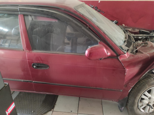 TOYOTA COROLLA AE101 EFSANE KASA ÇIKMA SAĞ ÖN DOLU KAPI