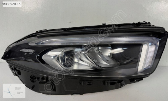 MERCEDES A SERİ W177 FAR SAĞ