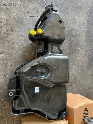 VOLKSWAGEN GOLF ADBULU YAKIT DEPOSU