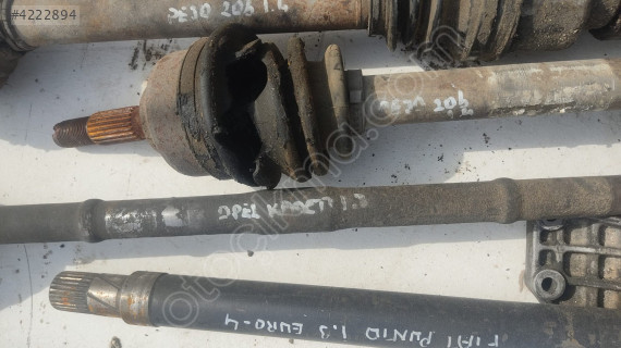 OPEL KADETT SAĞ AKS