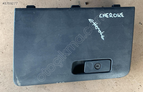 jeep cherokee 2015 çıkma orjinal torpido kapağı (son fiyat)
