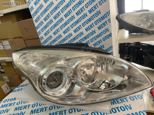 HYUNDAİ İ30 SAĞ ÖN FAR ELK.MOT.MERCEKLİ (2007-2012) ORJİNAL