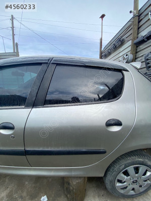 Peugeot 206 sol arka kapı
